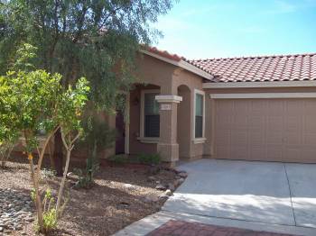 Surprise Farms, 2bd plus den. House for rent in Surprise AZ.