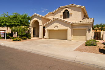 5 bed plus Den - Huge house with pool for rent in Scottsdale